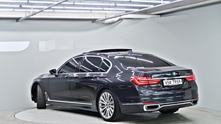 BMW 7-SERIES G11 2017
