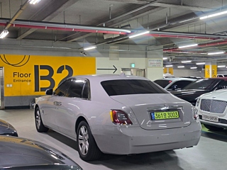 ROLLS ROYCE GHOST 2021