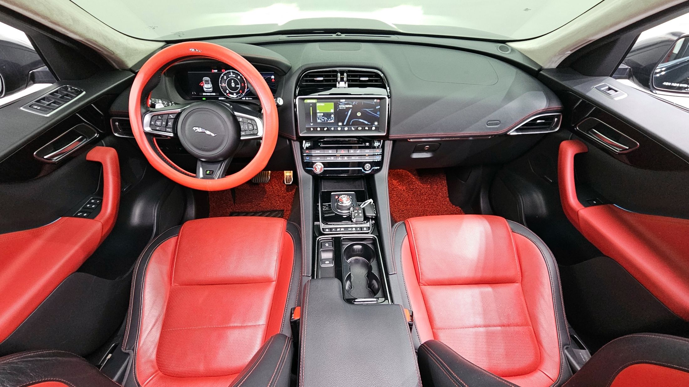 JAGUAR F-PACE 2019