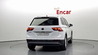 VOLKSWAGEN TIGUAN 2020