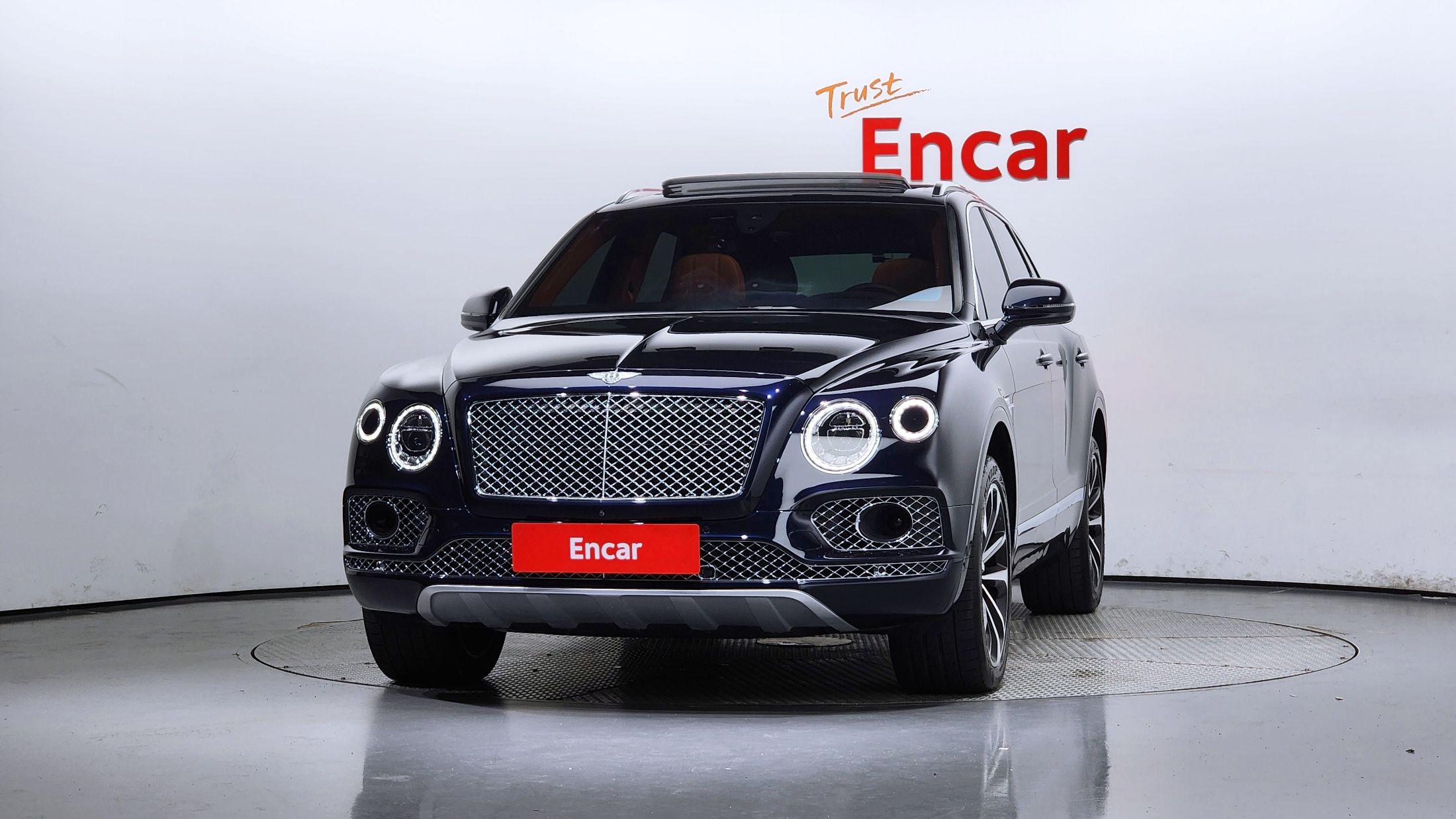BENTLEY BENTAYGA 2017
