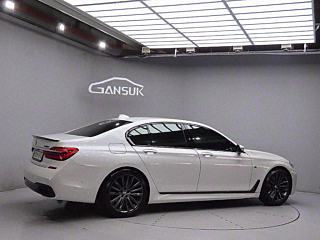 BMW 7-SERIES G11 2018