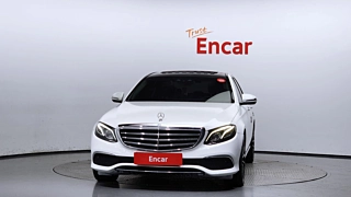 MERCEDES BENZ E-CLASS W213 2017