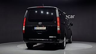 HYUNDAI STARIA 2023