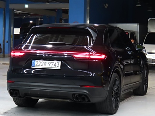 PORSCHE CAYENNE PO536 2021