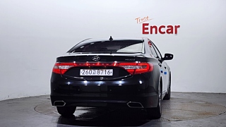 HYUNDAI GRANDEUR HG 2016
