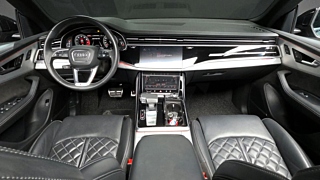 AUDI Q8 4M 2021