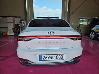 HYUNDAI GRANDEUR IG HYBRID 2022