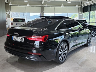 AUDI A6 C8  2022