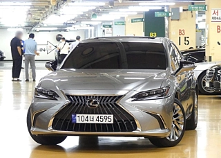 LEXUS ES300H  2024