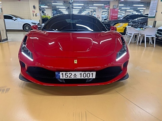 FERRARI F8 TRIBUTO 2022