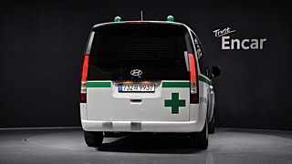 HYUNDAI STARIA 2025