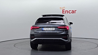 AUDI Q3 F3 2023