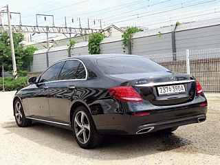 MERCEDES BENZ E-CLASS W213 2019