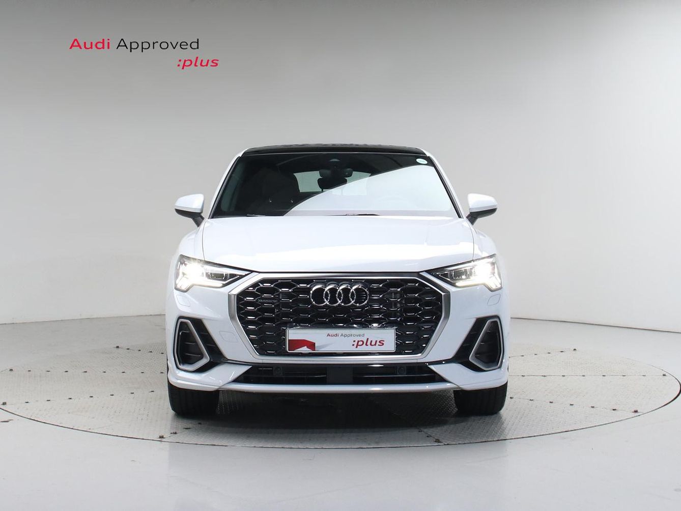 AUDI Q3 F3 2024