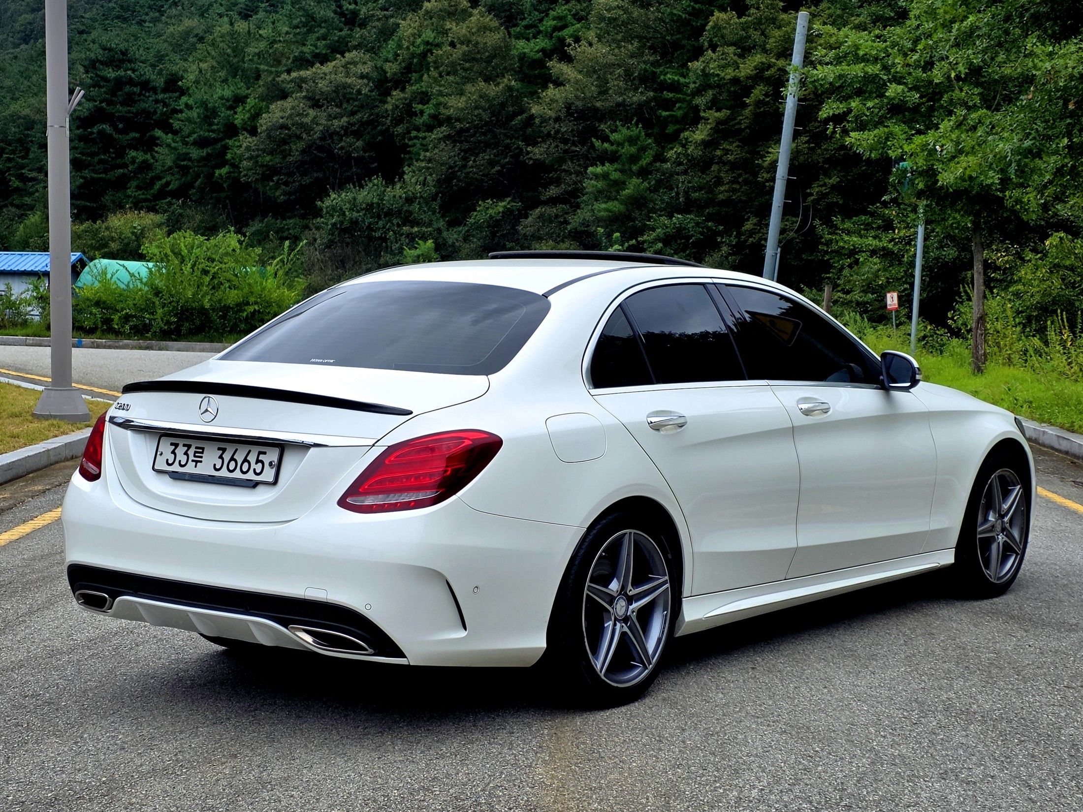 MERCEDES BENZ C-CLASS W205 2016
