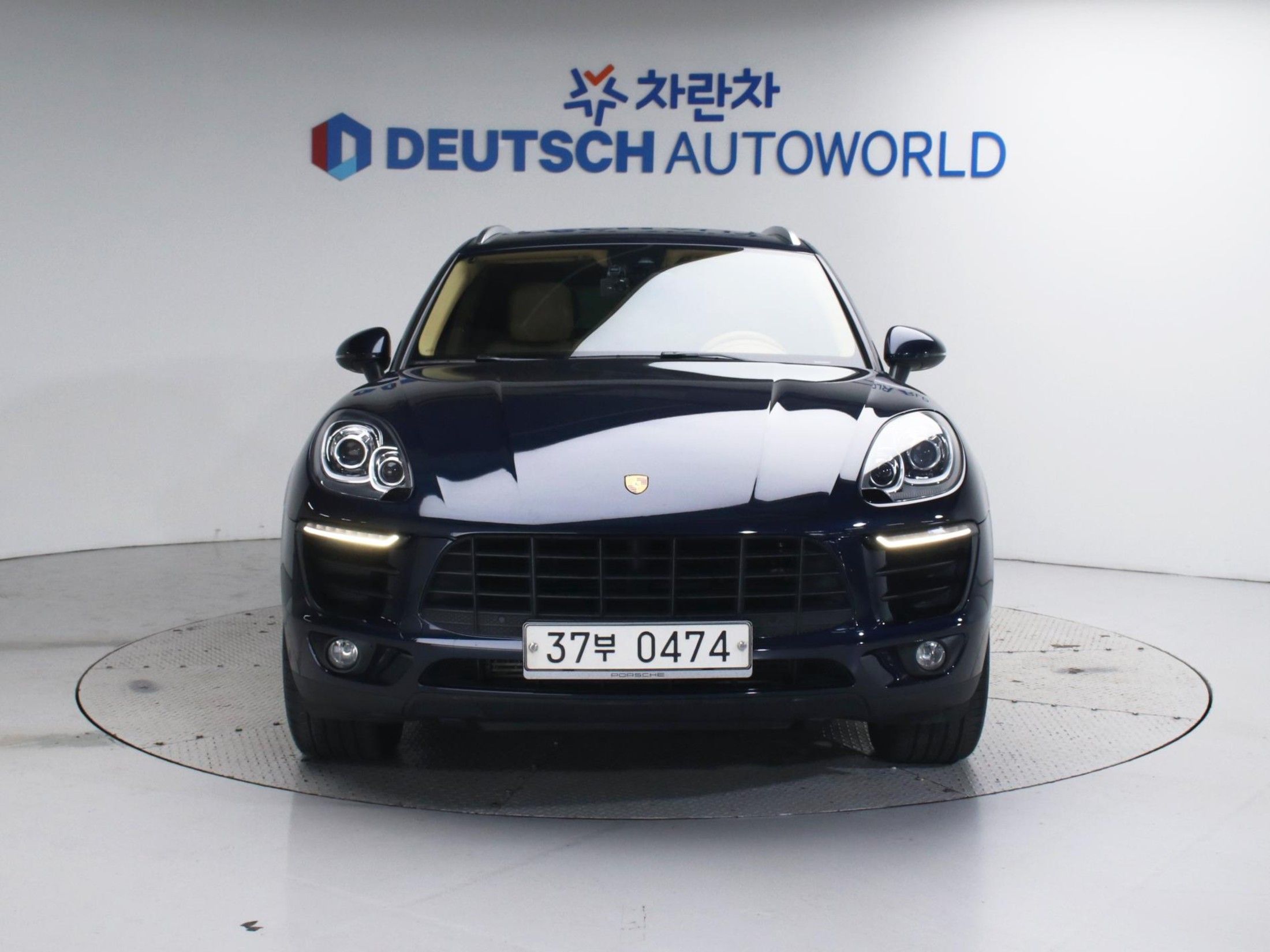PORSCHE MACAN 2016