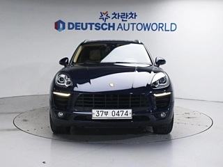 PORSCHE MACAN 2016