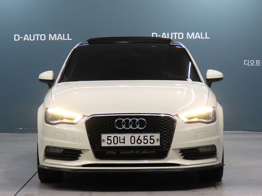 AUDI A3 2015
