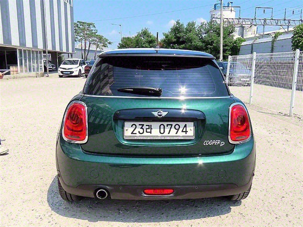 MINI COOPER D 2016