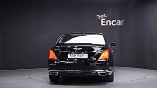GENESIS EQ900 2016