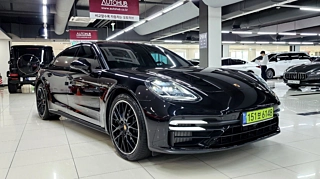 PORSCHE PANAMERA 971 2023