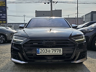 AUDI A8 D5 2020