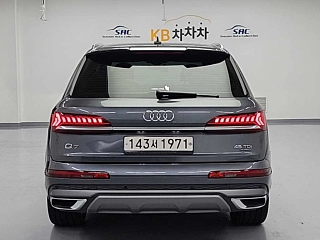 AUDI Q7 4M 2020
