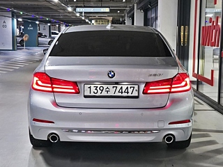 BMW 5-SERIES G30 2019
