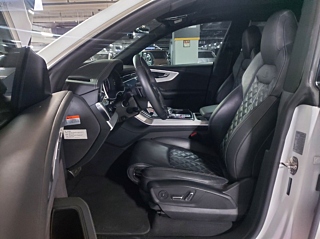 AUDI Q8 4M 2021