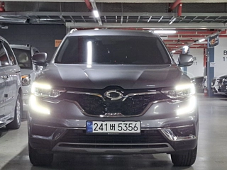 SAMSUNG QM6 2022