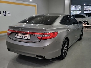 HYUNDAI GRANDEUR HG 2011