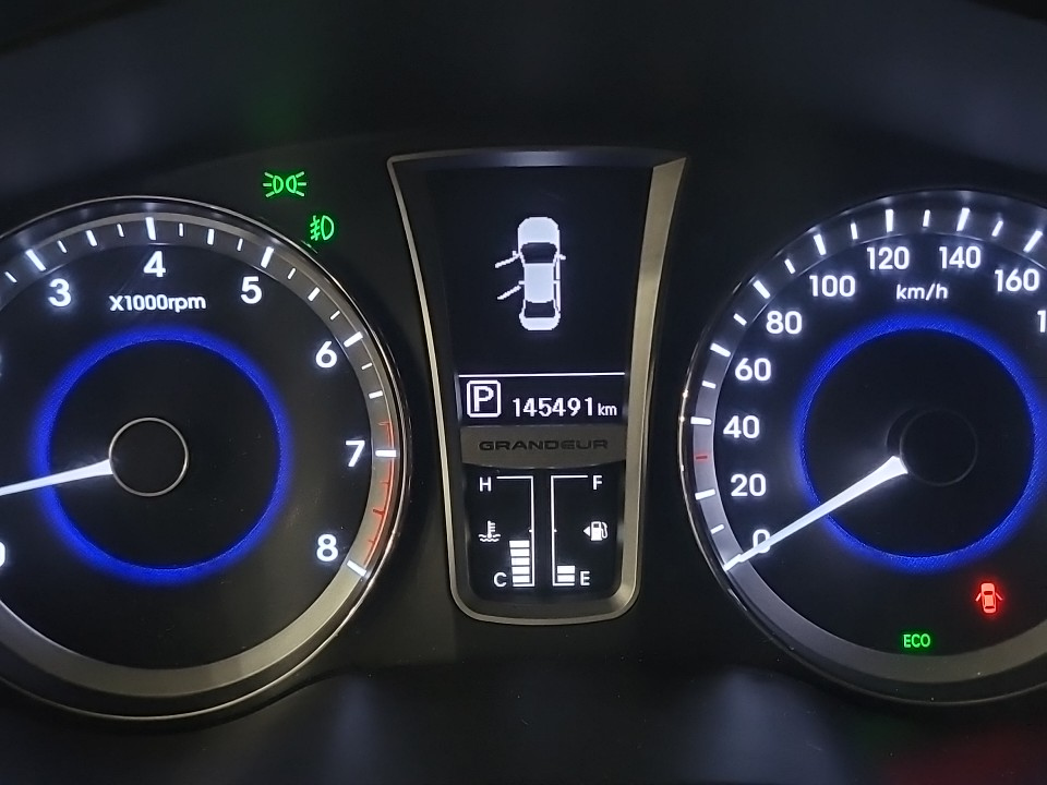 HYUNDAI GRANDEUR HG 2011