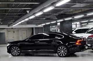VOLVO S90 2021