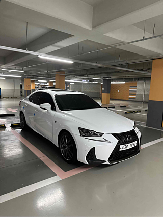 LEXUS IS300 2018