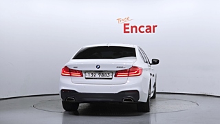 BMW 5-SERIES G30 2017