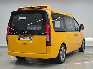 HYUNDAI STARIA 2022