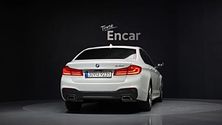 BMW 5-SERIES G30 2017