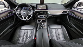 BMW 5-SERIES G30 2017