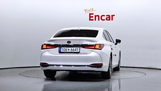 LEXUS ES300H 2024