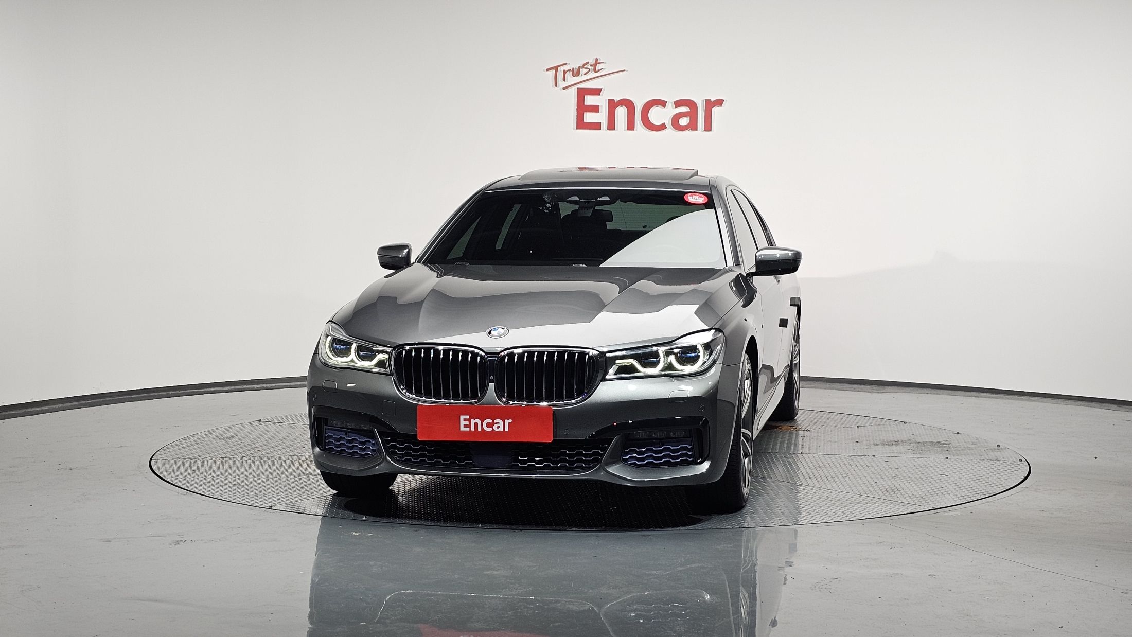 BMW 7-SERIES G11 2016