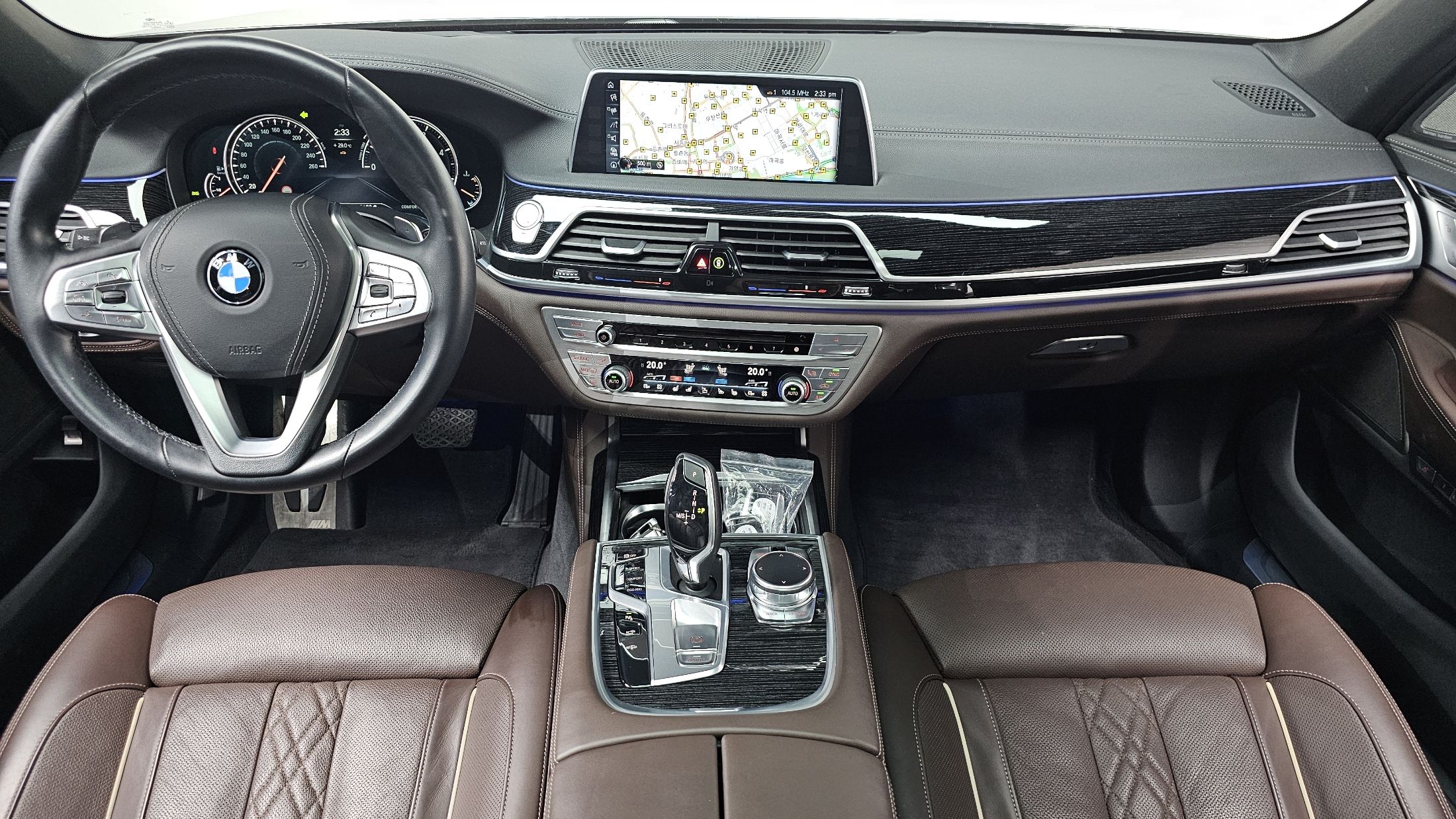 BMW 7-SERIES G11 2016