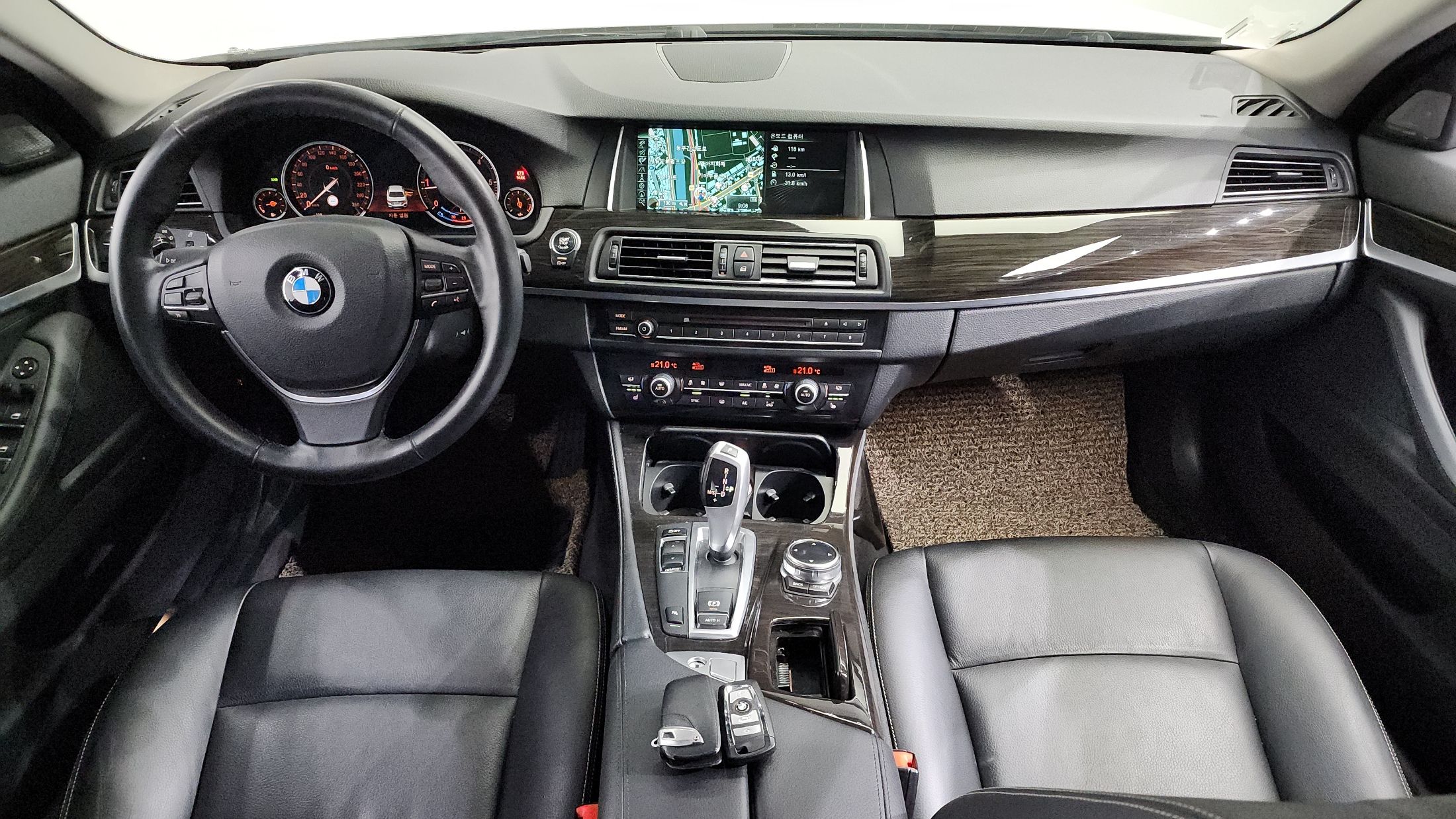 BMW 5-SERIES F10 2013