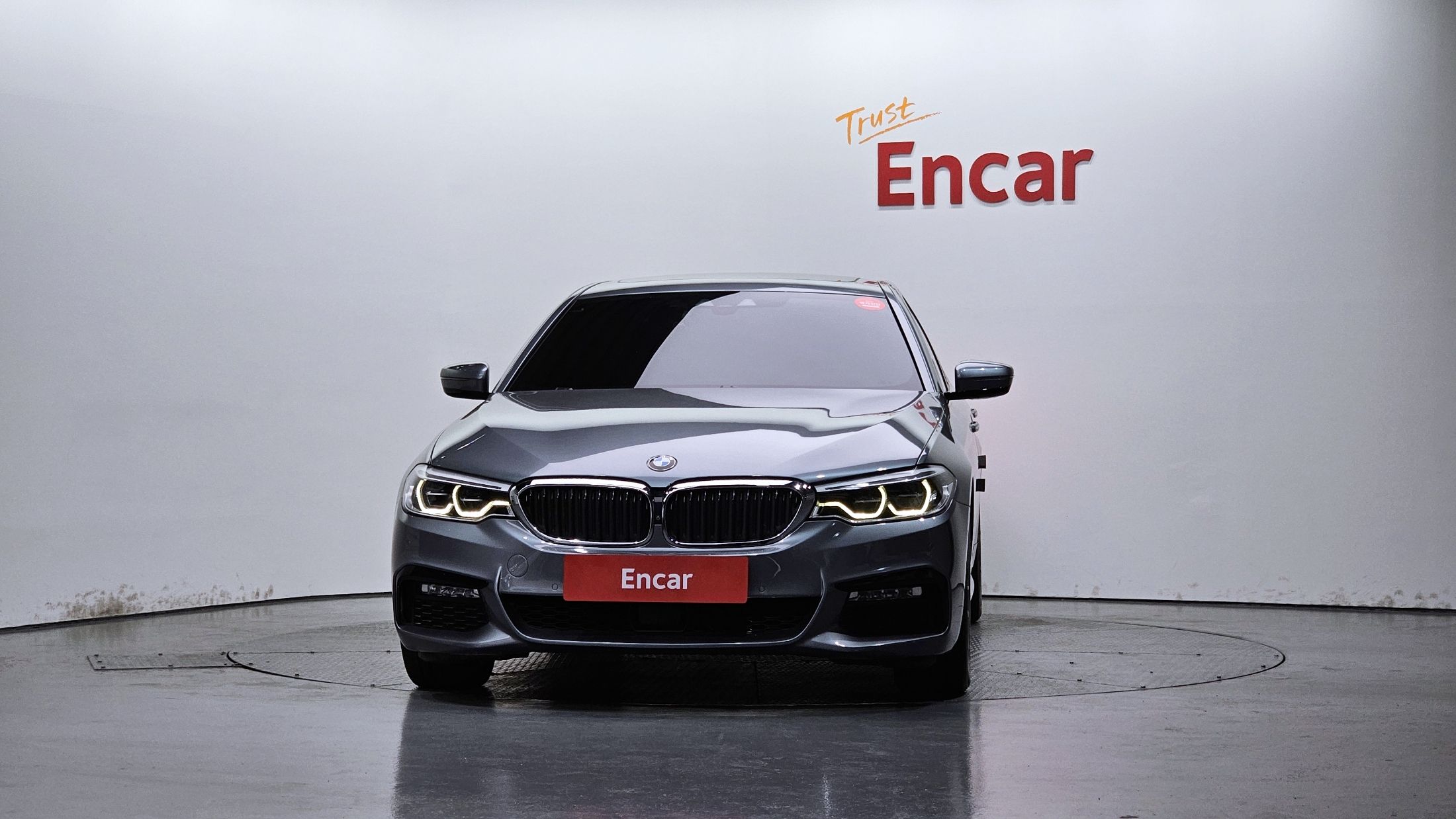 BMW 5-SERIES G30 2017