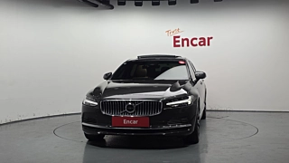 VOLVO S90 2022