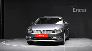 VOLKSWAGEN PASSAT 2013