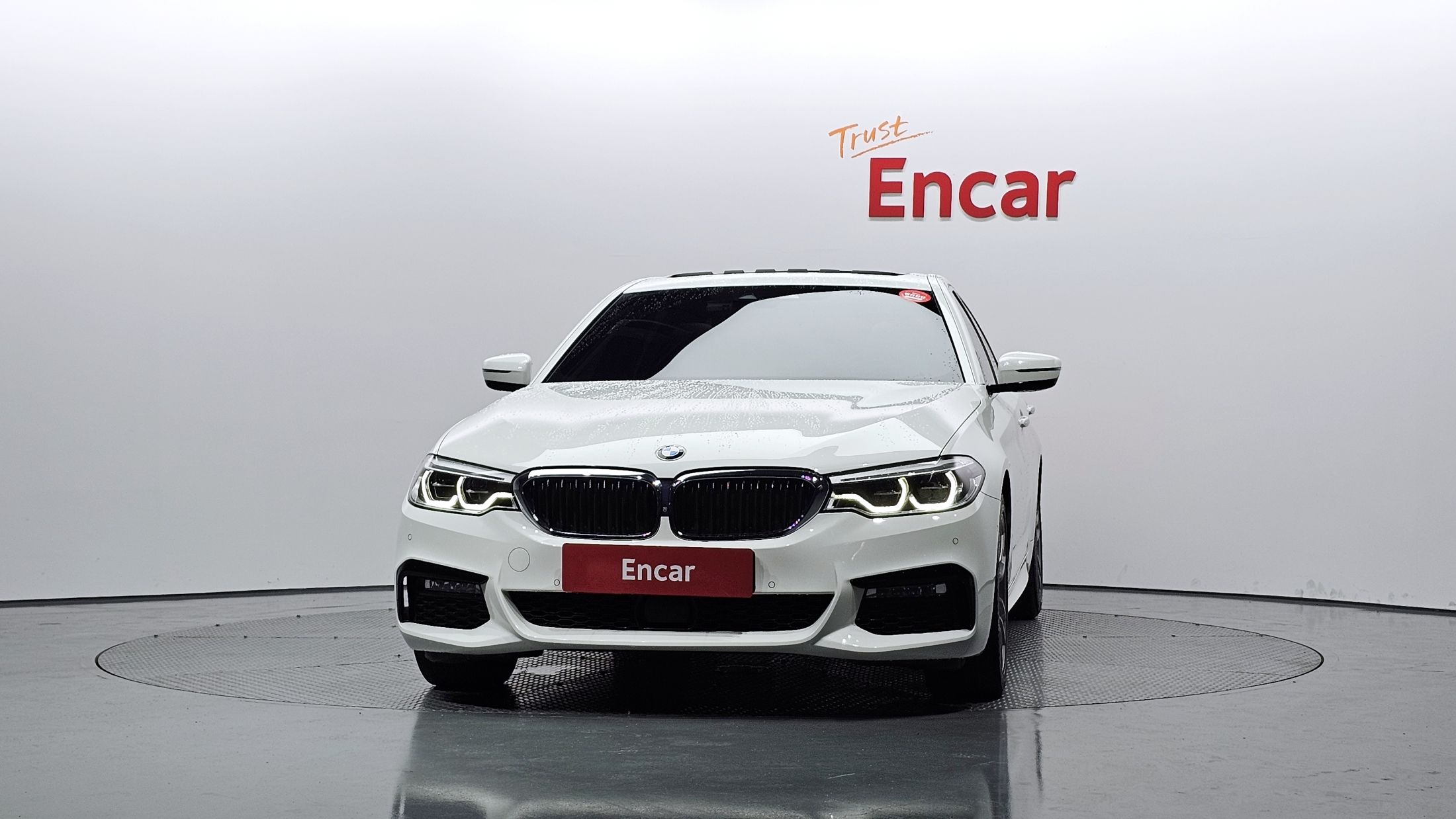 BMW 5-SERIES G30 2018