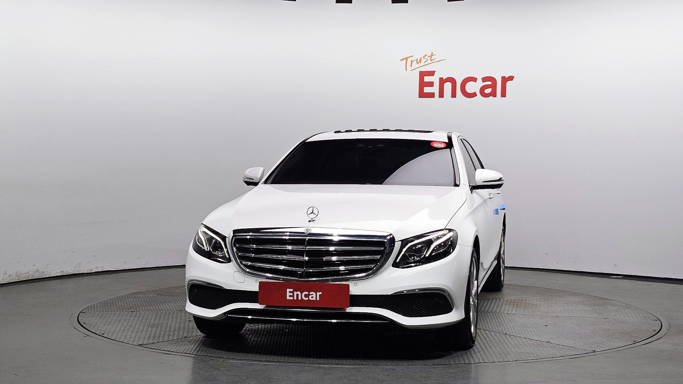 MERCEDES BENZ E-CLASS W213 2020