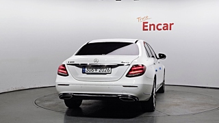 MERCEDES BENZ E-CLASS W213 2020