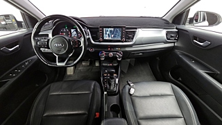 KIA STONIC 2017